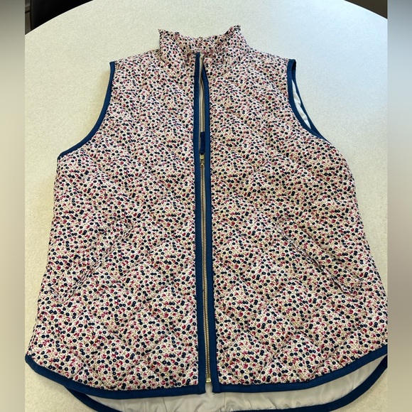 J. Crew Jackets & Blazers - J Crew Floral, Mercantile, vest in size small.